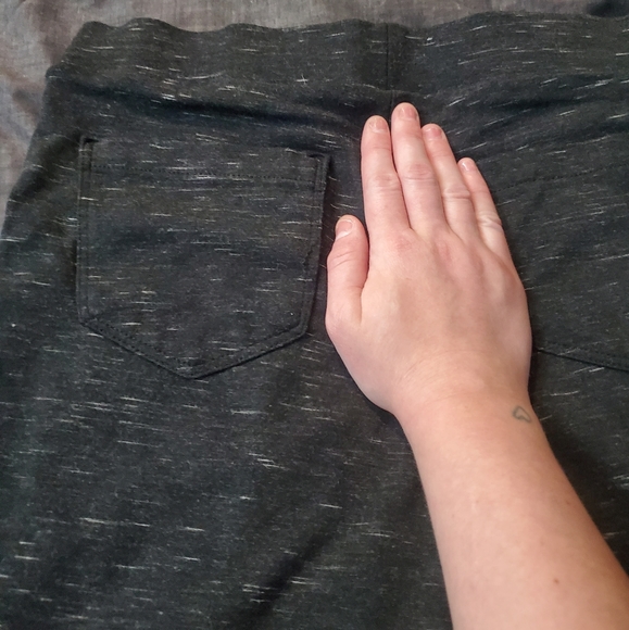 ☆ X Large ☆ Dark Grey ☆ Time & Tru ☆ Jogger/Leggings ☆ - Picture 7 of 7